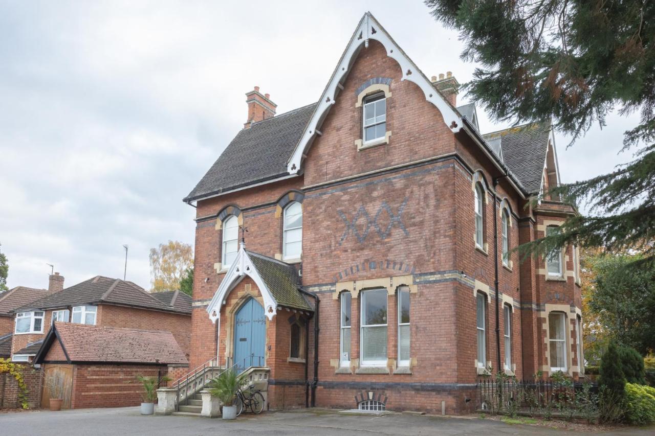 Spacious 3Br Victorian Cheltenham Loft Flat In Cotswolds - Free Parking 아파트 외부 사진